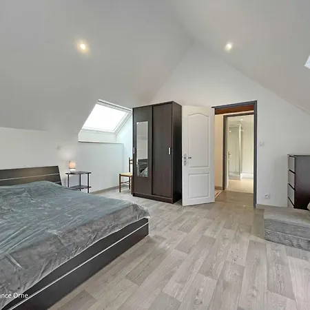 Lumineux Rénové Avec Animaux Acceptés, Parking Et Wifi En Suisse Normande - Fr-1-497-223