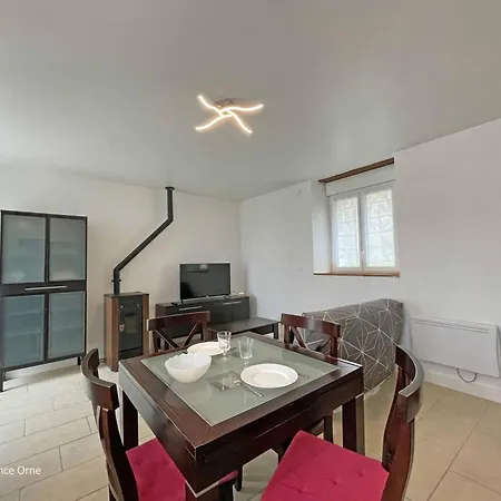 Lumineux Renove Avec Animaux Acceptes, Parking Et Wifi En Suisse Normande - Fr-1-497-223 בית נופש